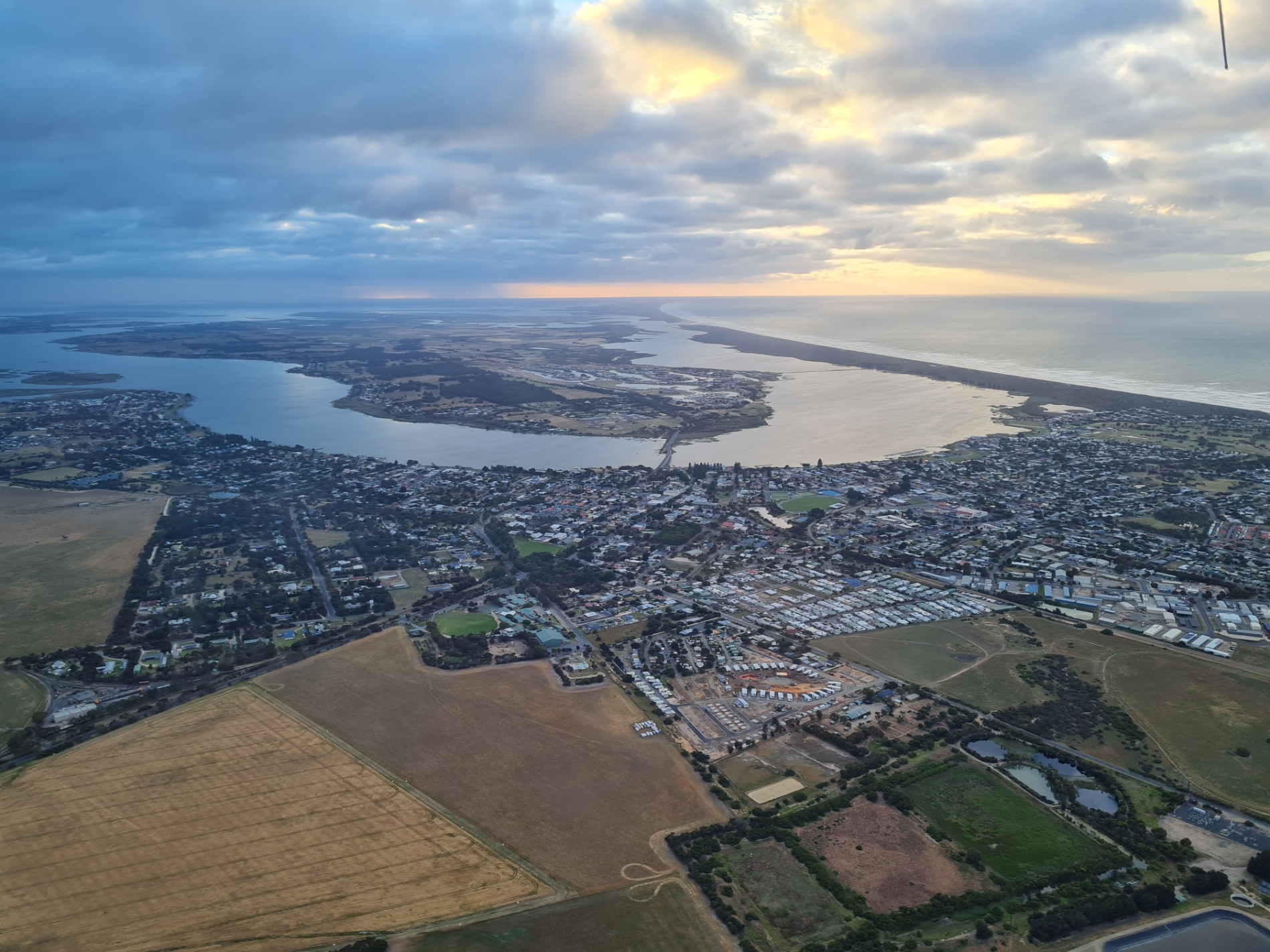 Early morning take-off from Goolwa.